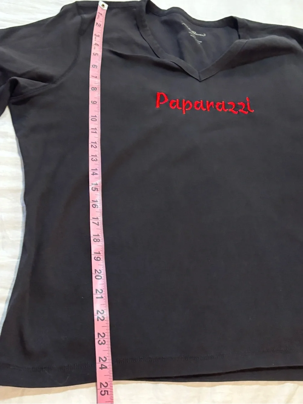 Eddie Bauer black long sleeve V-neck (XXL) Black embroidered 